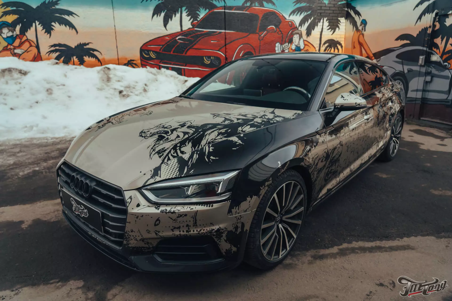 Audi A5. Кузовной ремонт, полная расклейка винила